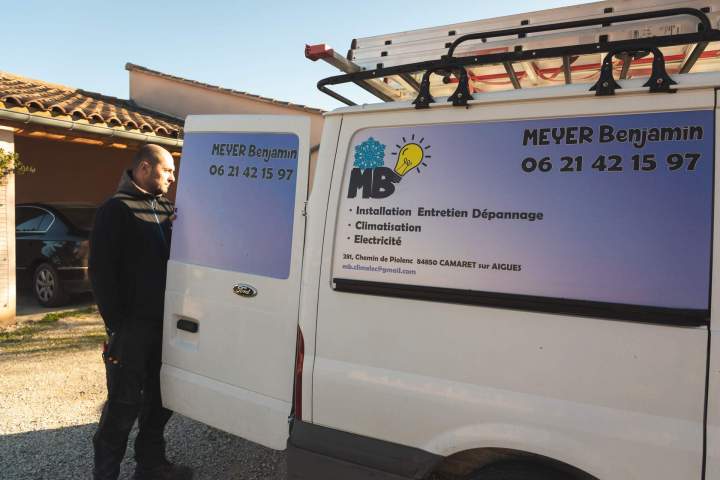 Climaticien  - Orange