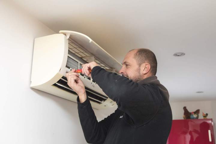 Installation de climatiseur Orange