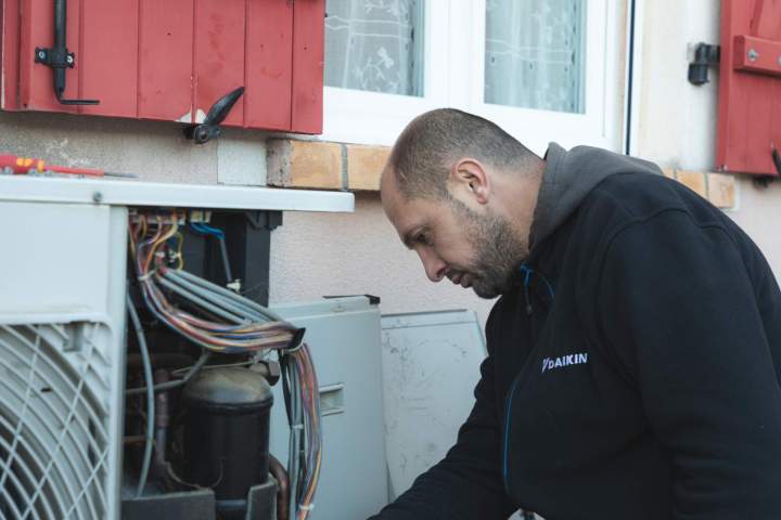 Climaticien  - Orange