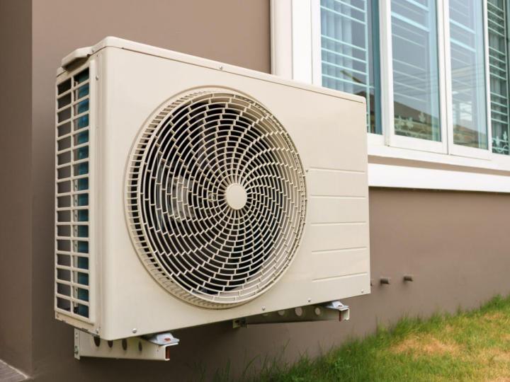 Installation de climatiseur Orange